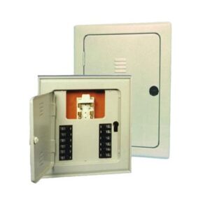 QUADRO DE DISTRIBUIÇÃO EMBUTIR P/ DISJ. C/ BARR. + CHAVE SECA NEMA